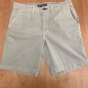 Tan American Eagle shorts 33